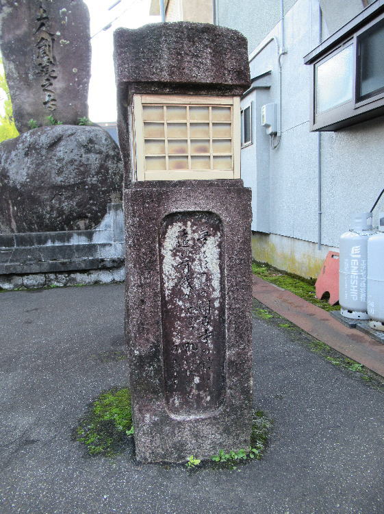 ق邱